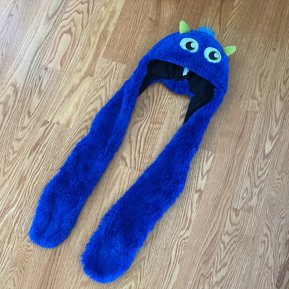Animal scarf, hat